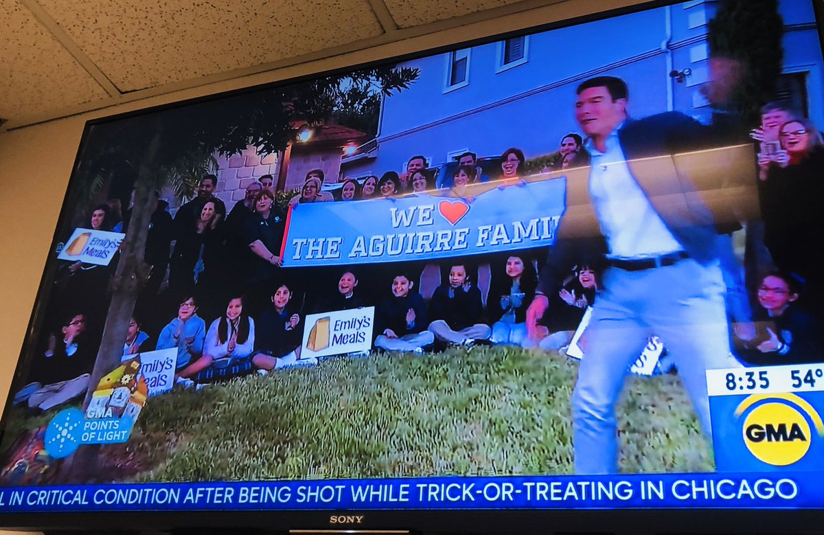 CityofMcAllen's tweet image. Big congrats to the Aguirre Family for winning @GMA/@Disney Volunteer Family of the year! And thanks to the McAllen community for supporting them. 💙
#EmilysMeals #McAllenProud