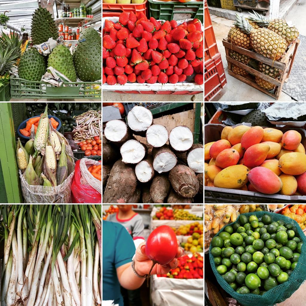Na tropikalnym targowisku w Bogocie: guanabana (flaszowiec), truskawki,  ananasy, kukurydza andyjska, mango, szczypior, tomate del arbol, limonki #Tropikalne #BeataPawlikowska #Bogota #Colombia #Kolumbia