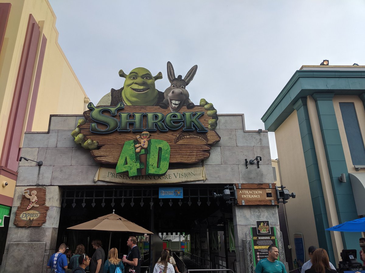 LucasReuling's tweet photo. At @UniversalORL today. What do you think of Shrek 4-D? https://t.co/xiuIFid1nG