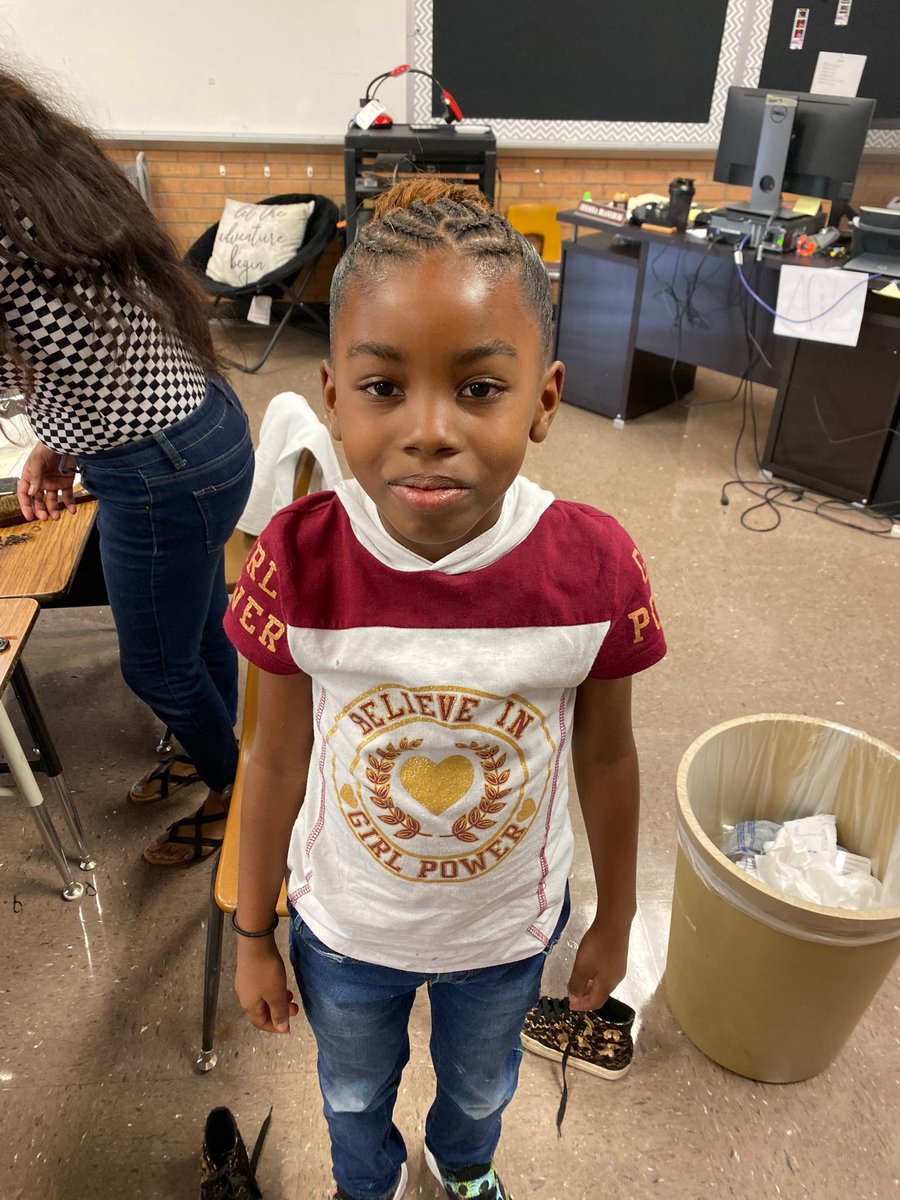 WHESRoadrunners's tweet photo. Thanks to Mrs. B with our Temple ISD ACE Program and Stacia Jackson with Prestige Beauty and Barber Salon in Temple, two deserving students at Western Hills were able to receive a stylish new hairdo! #RoadrunnersRockTISD #TempleISDProud #ACERocks #CommunityPartnerships https://t.co/GNukST9DAv
