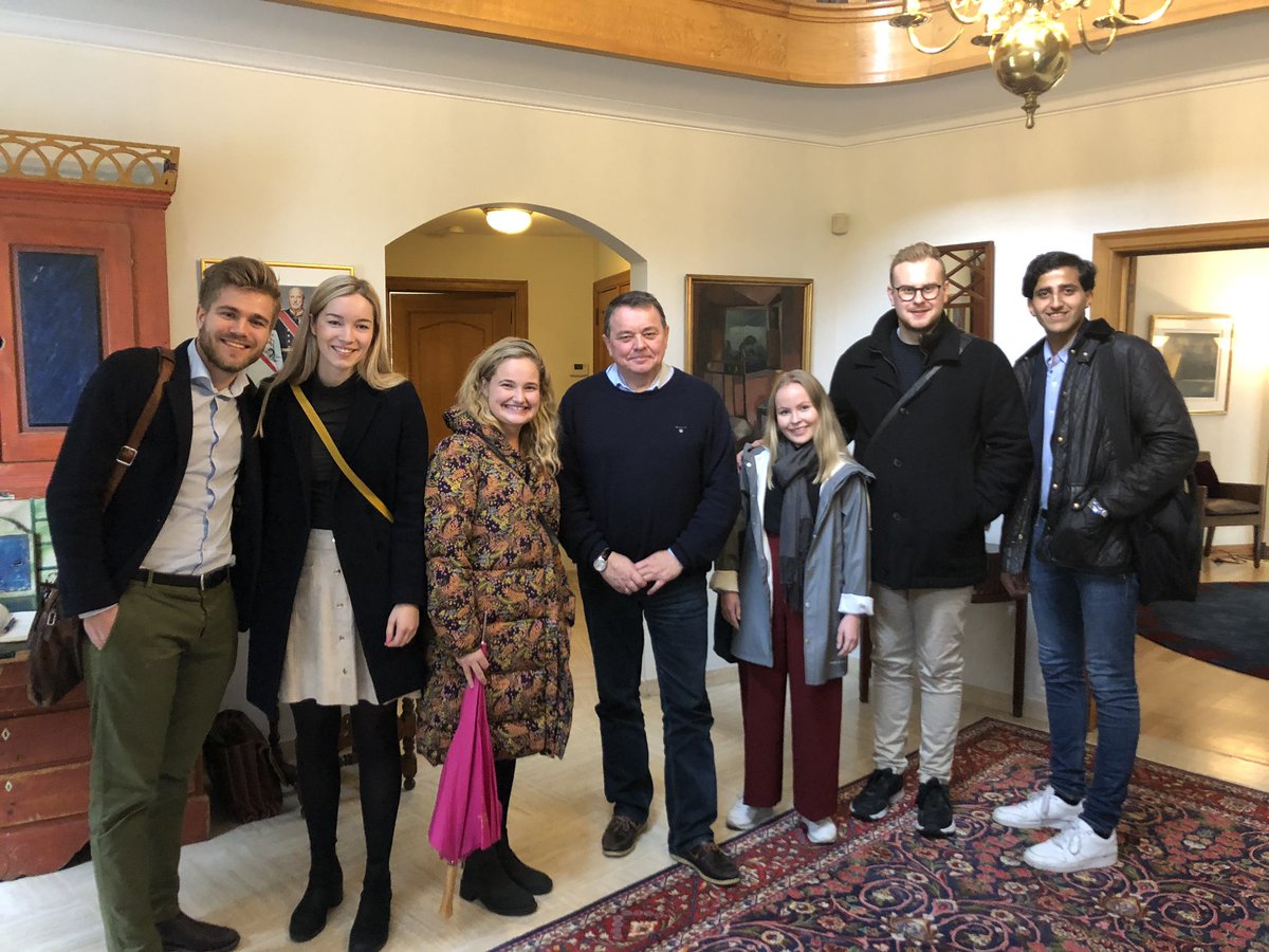 oeysteinboe's tweet photo. Important to engage young politicians in discussions on  @NATO and Security- and Defence policy matters. Many thanks to the Programme Committee of the Norwegian Young Conservatives for an inspiring and rewarding conversation today. @Ungehoyre #wearenato https://t.co/maT3RzyejO