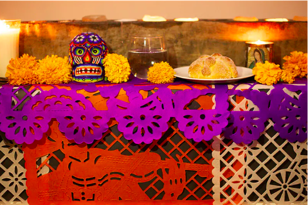 lpkids's tweet photo. #FunFactFridayAnswer: you are in Mexico if you are celebrating DΓa de Muertos (Day of the Dead); the annual holiday is a remembrance of departed souls and you can read more about it here https://t.co/W8apWNblH5 https://t.co/EGc8bw6w2K