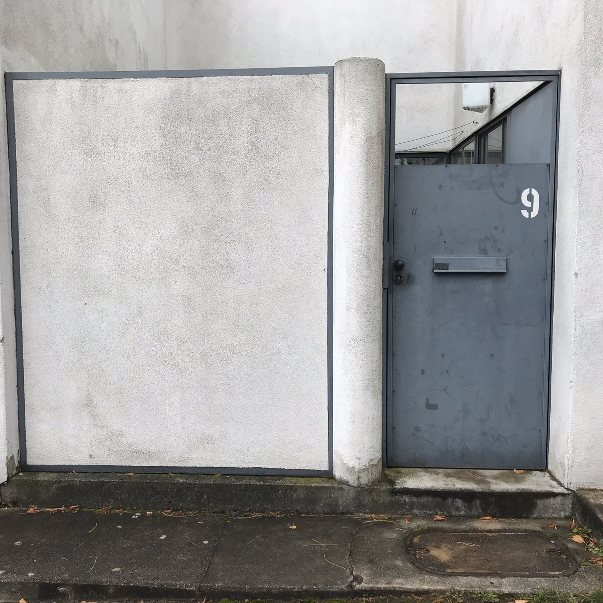 esdert's tweet photo. De woningen van J.J.P. Oud in de Weissenhofsiedlung in Stuttgart vandaag. #destijl #ludwigmiesvanderrohe #lecorbusier #martstam #deutschewerkbund #nieuwebouwen #jjpoud https://t.co/Rx1RYmks46