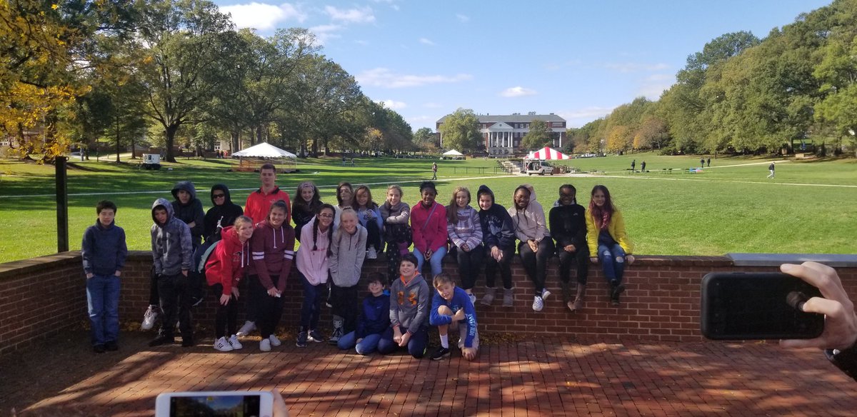 AVID 7 had a great day touring University of Maryland #AVIDROCKS  <a href="/AVIDAACPS/">AVIDAACPS</a> <a href="/SevernRivAACPS/">SevernRivAACPS</a>