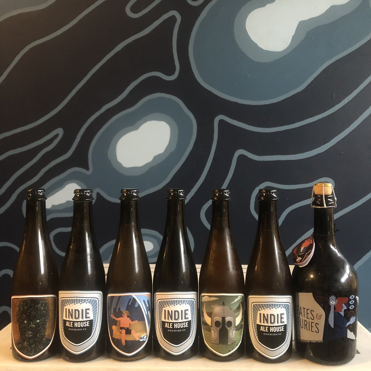 indiealehouse's tweet photo. We've got a hefty lineup in for you this weekend with 14 different brands.
What will you be drinking this weekend?
·
·
·
·
·
#LiveIndie #IndieAlehouse #WeekendLineup #AvailableNow #CraftBeer #BeerTO #TorontoCraftBeer #OntarioCraftBeer https://t.co/QgsZIDHIk8