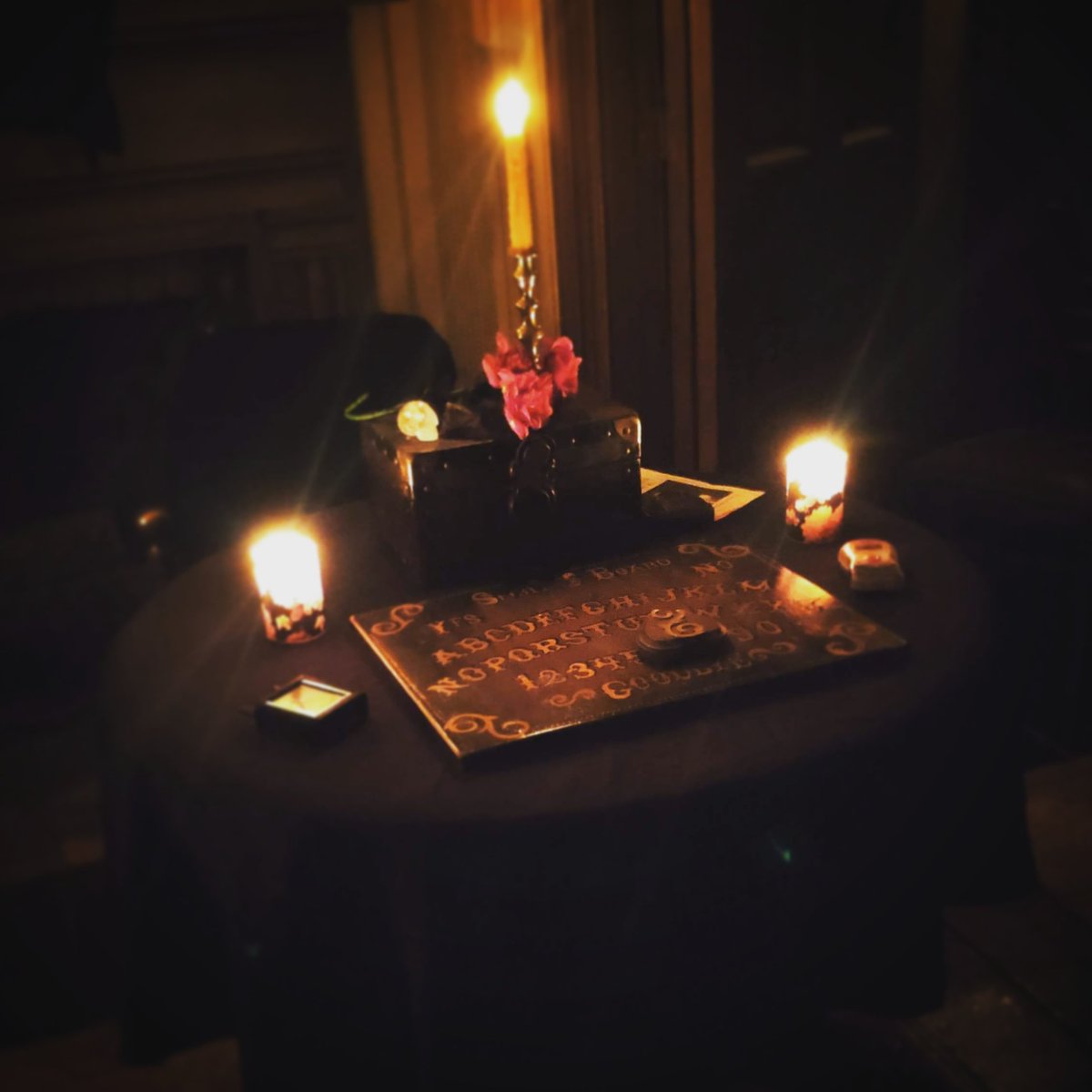 hauntedhamilton's tweet photo. Thank you to everyone who attended Gibson House Museum in Toronto for our Victorian SΓ©ances! π―
#HauntedHamilton #VictorianSeance #GibsonHouse #SpookySteph #Seance #TOHistoricSites #Toronto #OuijaBoard #GibsonHouseMuseum #Spirits #Ghosts #History #TOHistory #Victorian #FoxSisters https://t.co/j4ZsZSQKLh