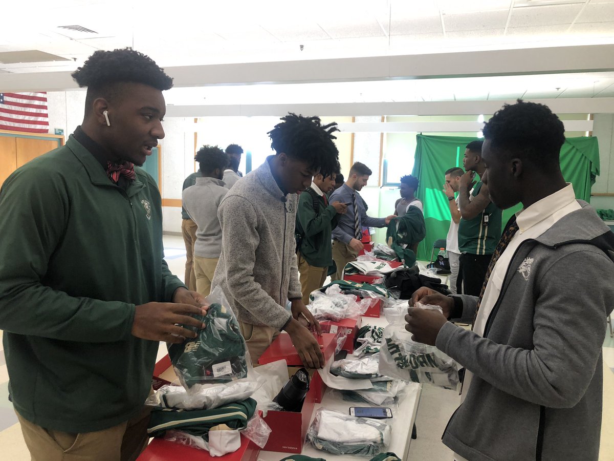 NDWHAthletics's tweet photo. PGBK: Let’s just say our first year PG hoopsters got a pleasant surprise today from @CoachNDWH #uniformhandoutday #sneakersandwarmuphoodiestoo #itsalmostgametime #weareND https://t.co/H39RORek40
