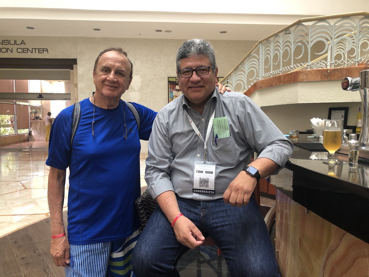 DrJAVazquez's tweet photo. Gran cierre del VI Congreso Latinoamericano de Simulación Clinica @FLASICSP Dr. Octavio Ruiz Speare. Cirujano, pionero del ATLS en México, General y Gran Educador hablando de liderazgo.#FLASIC2019 #SoMe4Surgery #SoMe4IQLatAm https://t.co/PdtqJ5fHhR