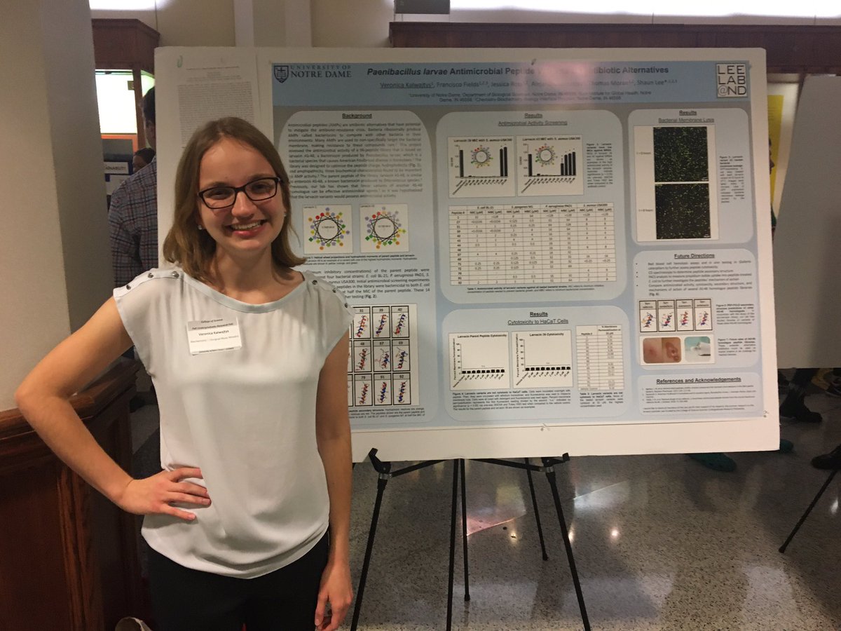 HankVu18's tweet photo. Great job by the Lee Lab undergraduate students, Veronica Kalwajtys and Angela Zhang, with their poster presentations about their summer research @ @NDscience Cos-Furf and @ND_CUSE Learning Showcase! During the school year, they are mentored by the super Dr. @pmanpanch! @NDBios https://t.co/3lU7gPieF8