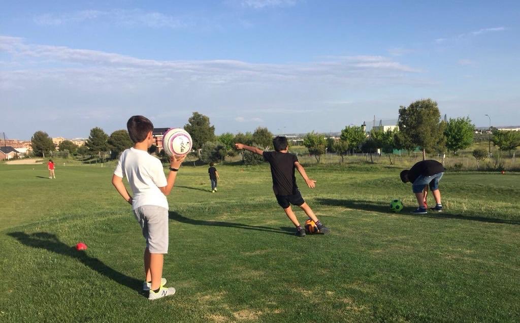 am_footgolf's tweet photo. Es el turno de los más peques...llega el primer abierto de Madrid Sub16 de FootGolf

📅 Domingo 17 noviembre 

👉🏼 ¿Crees que tu hijo puede ser el mejor jugador de la Comunidad de Madrid? 

Inscríbele en: https://t.co/JQOUmRlxDJ https://t.co/zOKipiJs5Y