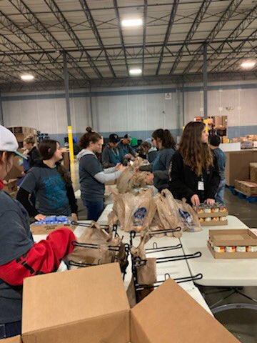 St. joe FFA and Friends set a record of 1440 back sacks (5 pallets of 36 boxes in our 2 hours) at Gleaners Food Banks #FFA19 #WeFeedInd