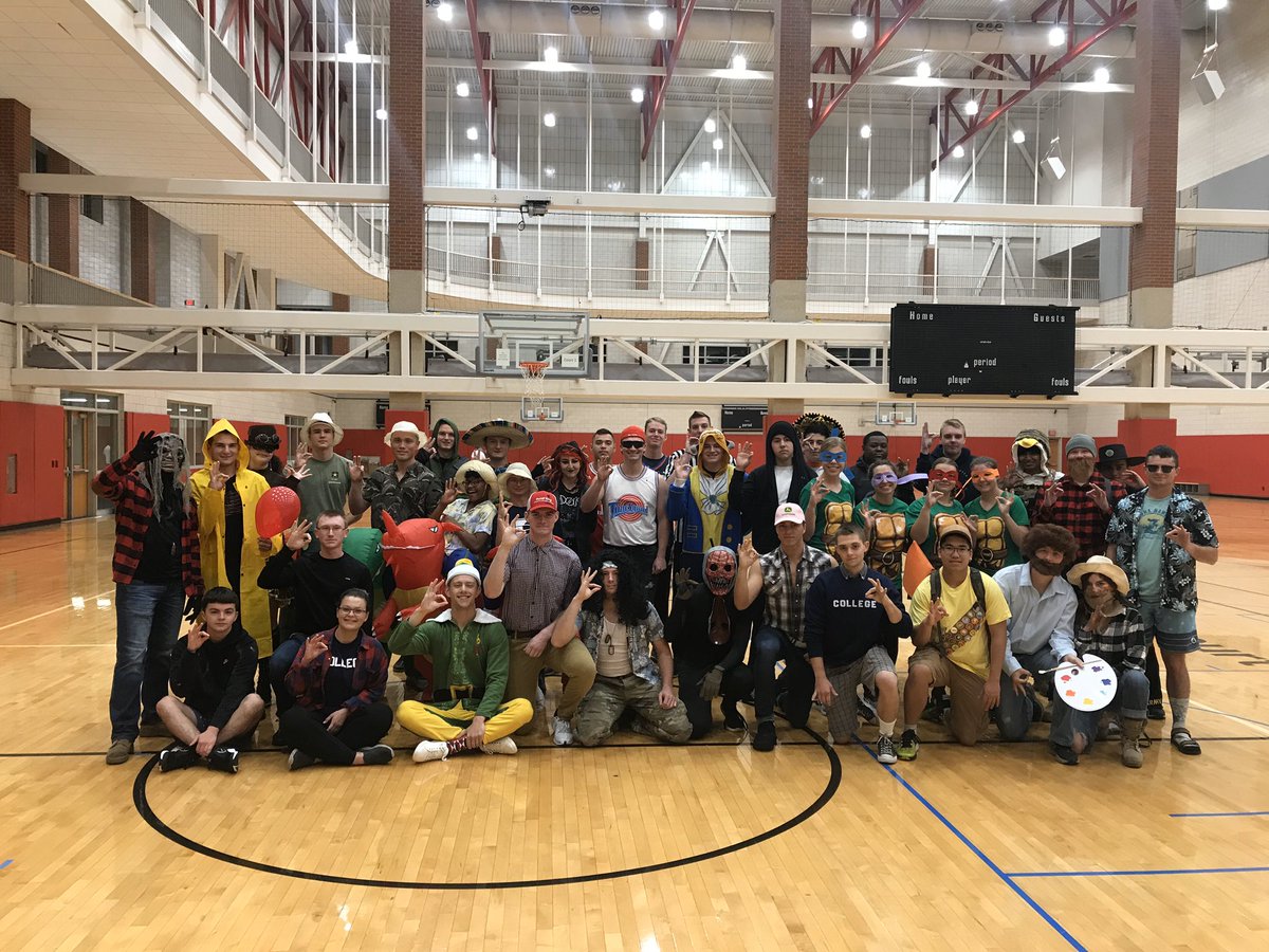 BSUROTC's tweet photo. Ball State Army ROTC, we show up with the best costumes! #HallowenPT #ChirpChirp #BallStateROTC #BallStateUniveristy #CardinalBattalion #7thbrigade https://t.co/9cTcGTilVl