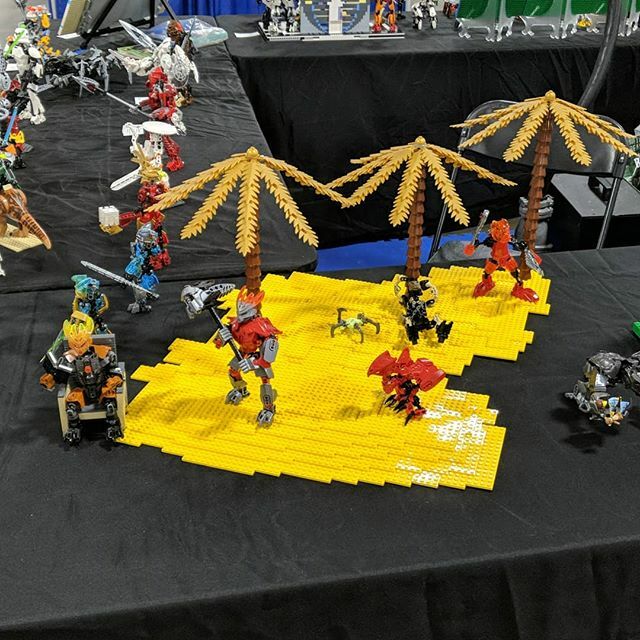 BZP_Tweets's tweet photo. I think the #bionicleatthebeach collab keeps unintentionally growing! @brickfairexpo #LEGO #brickfair #brickfairnj #bfnj #bionicle #bzpower #bionilug https://t.co/SX6BXnXqLT