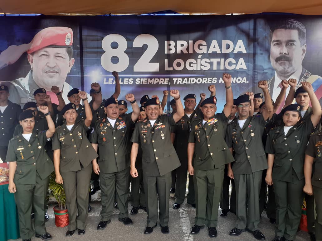 Ej_ClogEjb's tweet photo. #01nov19/ Con una misa de aguinaldo y un compartir navideño hemos iniciado la Navidad en la Comandancia General del Ejército Bolivariano, desde el @Ej_ClogEjb les deseamos una feliz Navidad y un venturoso año 2020. @Cmdte_Ejercito @alexroca1 https://t.co/LbDKoy63Bw