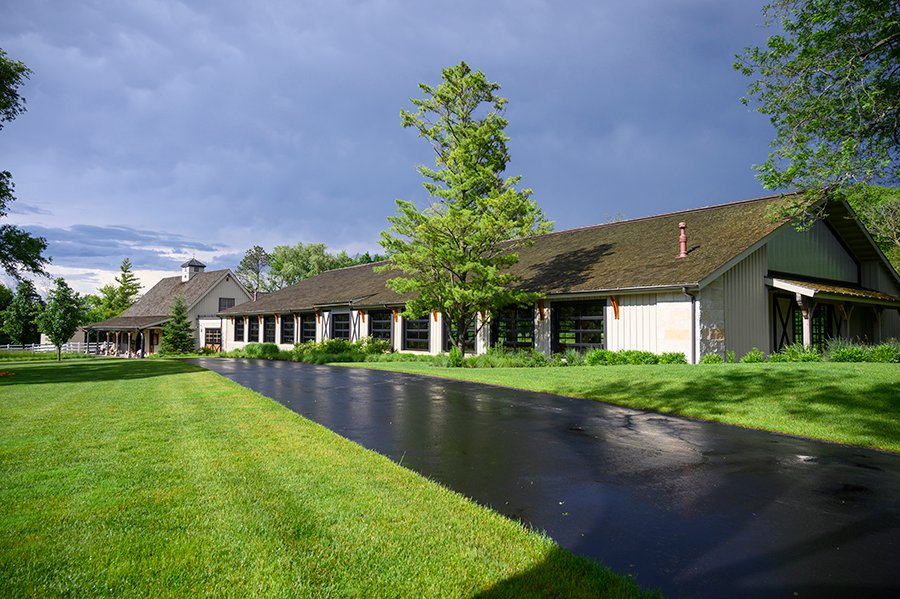 BlackburnArch's tweet image. Matching the barn and arena to the landscape. Takes more time, but totally worth it. #blackburnarchitects #blackburnequestriandesign #doitrightthefirsttime #siteplanning #arenadesign #arenaarchitecture #masterplans #horses #horsebarns #horsesofinstagram #37yearsandcounting