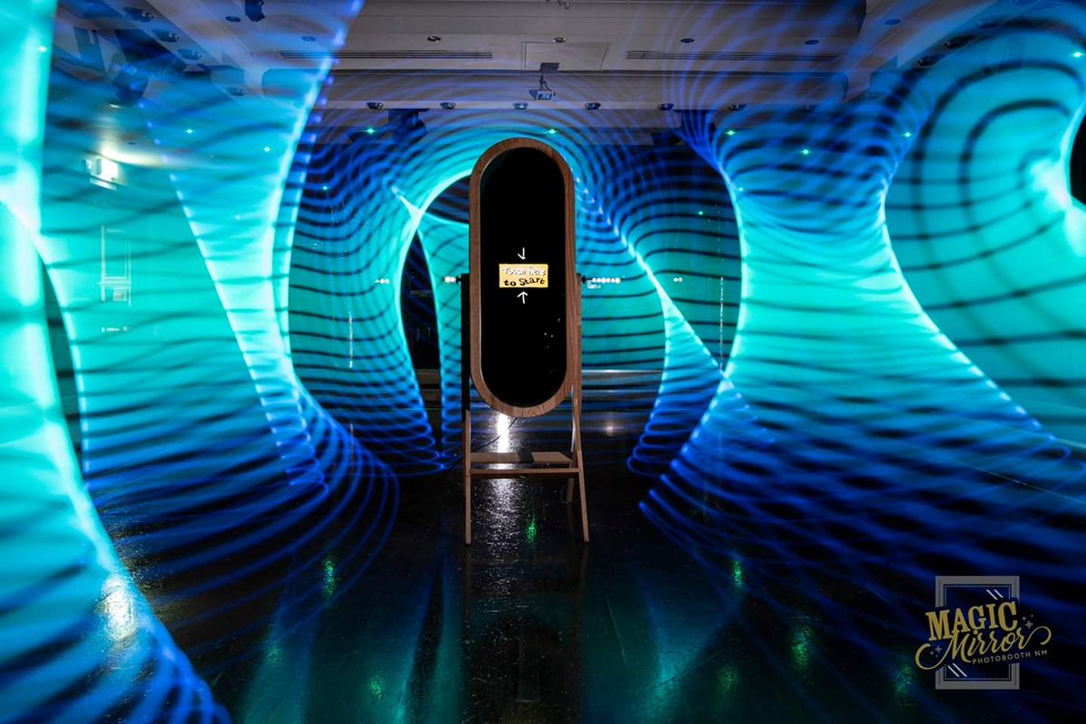 The Retro Mirror Booth is a great addition to any Holiday party! BOOK NOW magicmirrornm.com
#magicmirrornm #corporateevents #selfie #mirrorselfie #riorancho #albuquerque #NewMexico