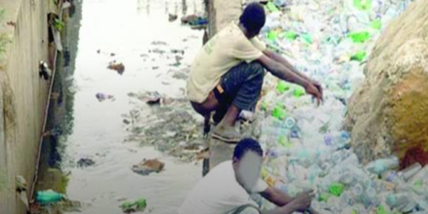nighealthwatch's tweet photo. @PharmAccessNIG @SFHNigeria @ShopsPlus @TemitayoE @drpc_nig @MATHKING1 @qualitycareNet @PACFaHatSCALE @EpiAFRIC @MarieStopesNG @ConnectEnugu @radiocranberry @iamchidindu @HIVSTIsHep @NphcdaNG @alagboso @ekemma @WaterAidNigeria @Fmohnigeria @isodaf4africa @WHONigeria @RashidahAbdul @EdoStateGovt @EdoPHEOC @GovernorObaseki @NhisNg @AbimbolaOnaolu @abukurfi @MallamPelliks @KanostateNg @Gandujecharity @MNCH2NG @magarya @AminuMagashiG @BashSadeeQ @UNICEF_Nigeria @wellbeingafrica 6. FG seeks private sector partnership to boost #WASH initiative in Nigeria.
Read more: https://t.co/ywWCWQdsPh #NHWTop10 https://t.co/NwMSE9GiAt