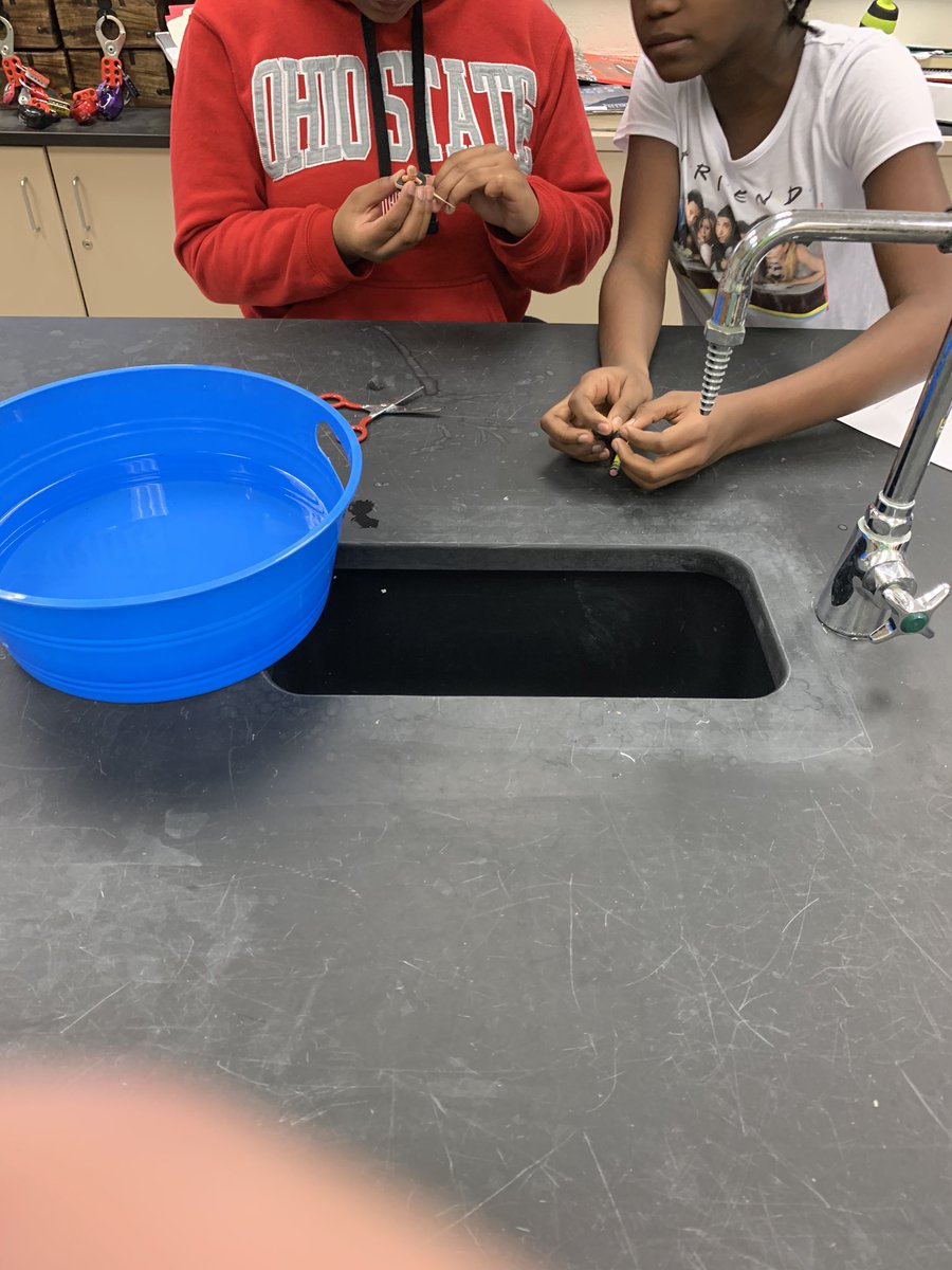 Ss doing STEM!  Design a life jacket to keep baby’s head above water with limited materials #FundayFriday #VikingPride #VikingP3