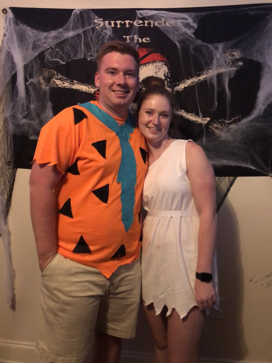 vichall33's tweet photo. Happy 21st to my favorite guy!! Glad I get to spend it with you🥰 @EmersonSheets https://t.co/f0ku9q37WU