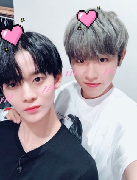 Baebaelac_'s tweet photo. Happy birthday Pakujin abang nya Bae!!
Makasi udah jadi temen, saudara, abang atau kakak yg baik buat Jinyoung💜💜
#PARKWOOJIN
#chamdeep https://t.co/LP173qETWZ