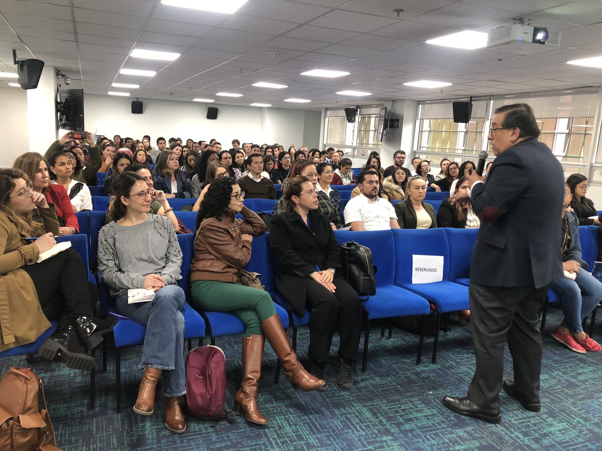 ALEXAVELANDIA's tweet photo. @Areandina sede y líder del taller "Bases de lineamientos dirigidos a la construcción de protocolos para tratamiento de casos de violencia de género" con @ASCUN1 @MinisterioEduc y universidades de Bogotá. Juntos trabajando por el bienestar de nuestros estudiantes 💚💚💚 https://t.co/BlcTnEMMvt