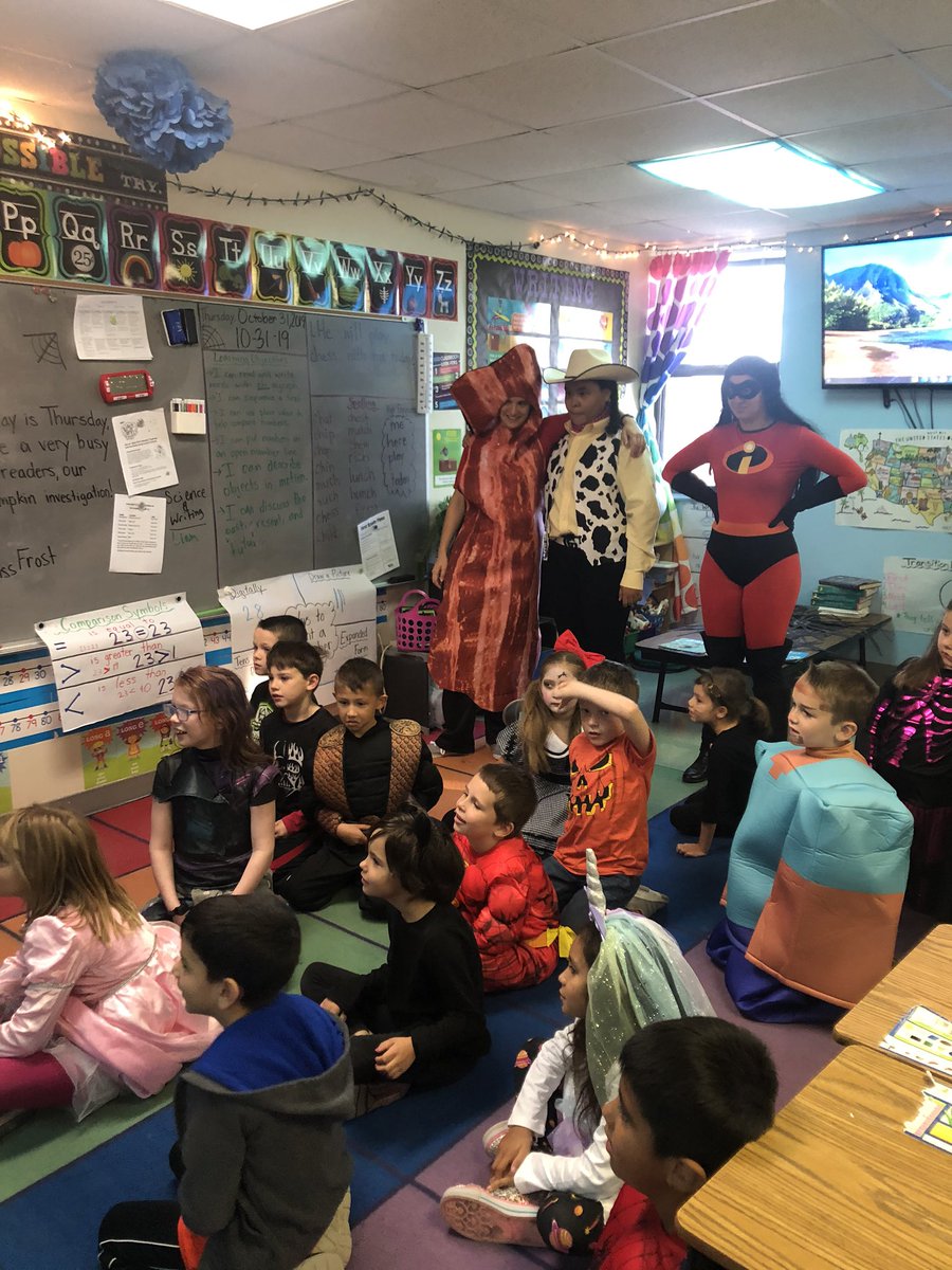 MissFrostBISD's tweet photo. Busy and fun last few days for HCE first grade! Guest readers, field trip to the nursing home, and Jack-o-lantern teeth addition! @hcebulldogs https://t.co/TSqG2sFhTP