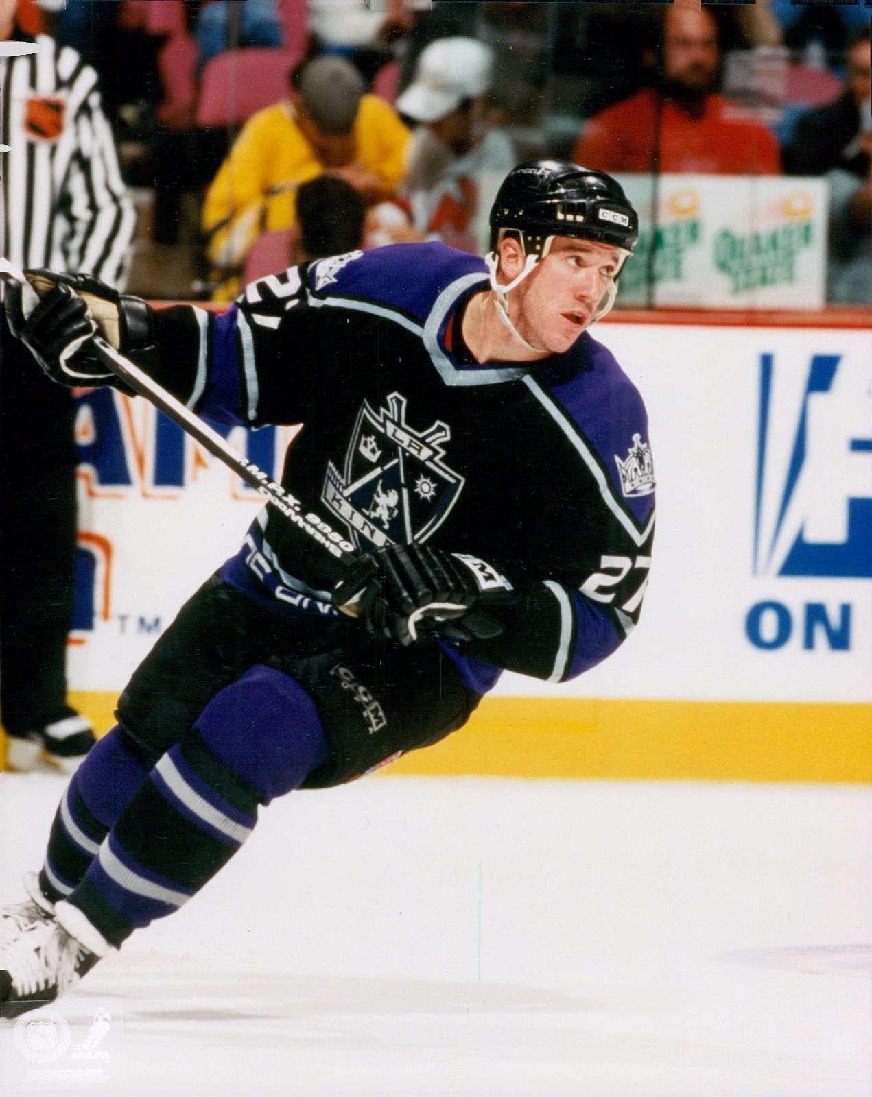 Happy birthday to former right wing Glen Murray, who was born on November 1, 1972.  