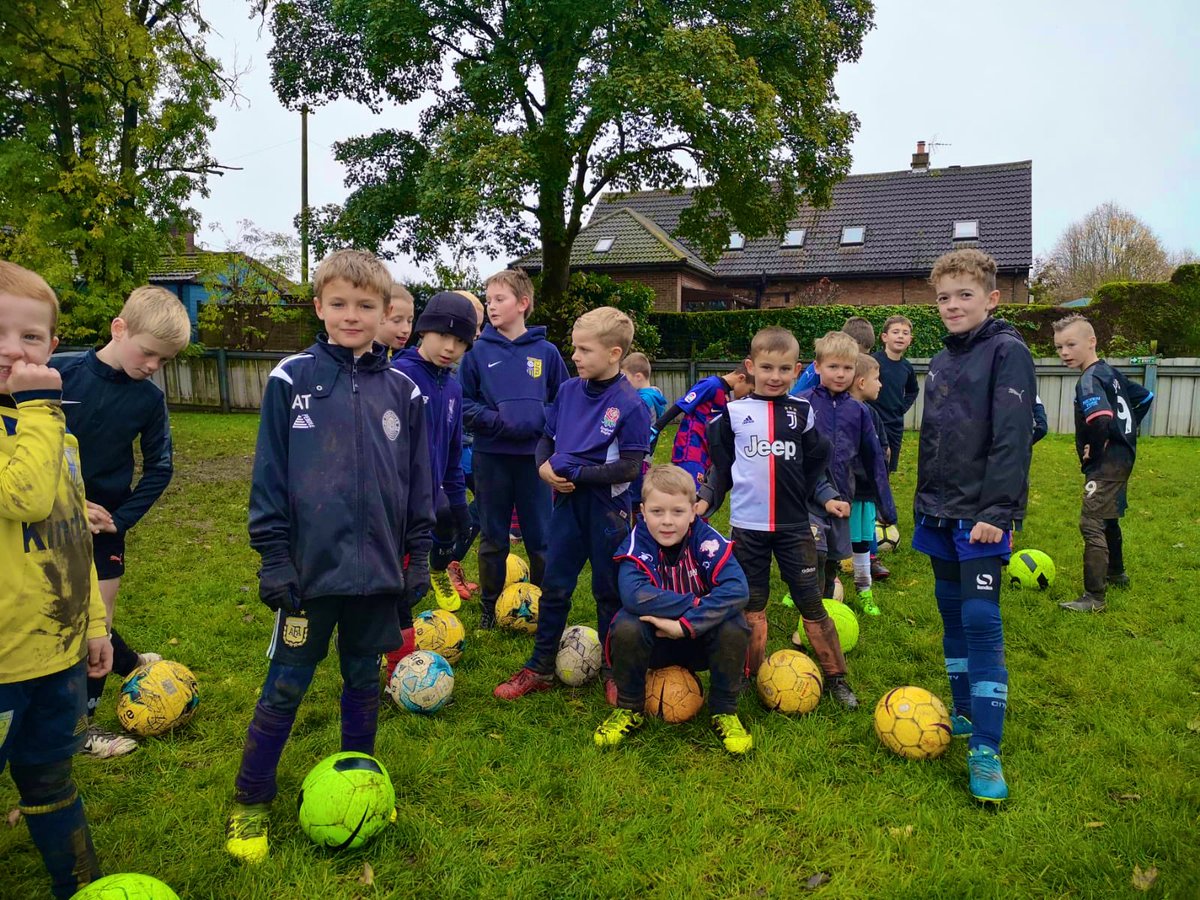 TAFCFoundation's tweet photo. 🙌 Another brilliant Half-Term Football Camp at @TadcasterAlbion this week, thank you to all those who attended and we’ll hopefully see you on the next one!

#ATAW 💛 https://t.co/1DoRtYlZEI