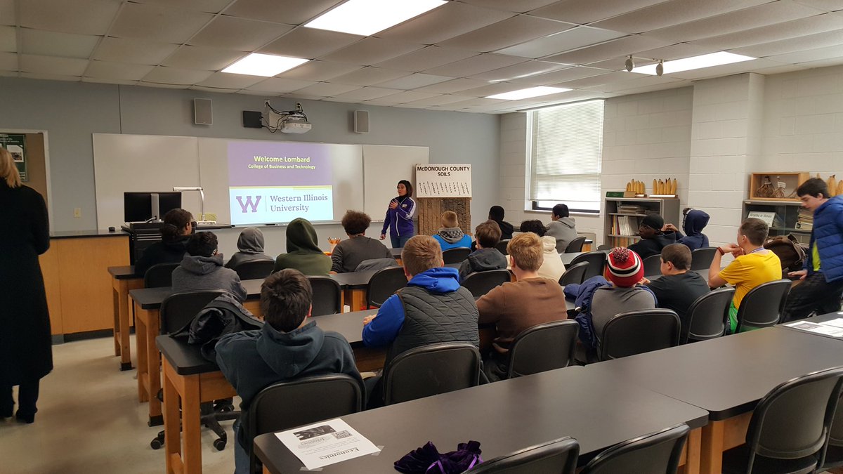 CCarpenter84's tweet photo. College of Business program at WIU
#wearelombard #wiu #galesburg205 https://t.co/C1G4yVoSn4