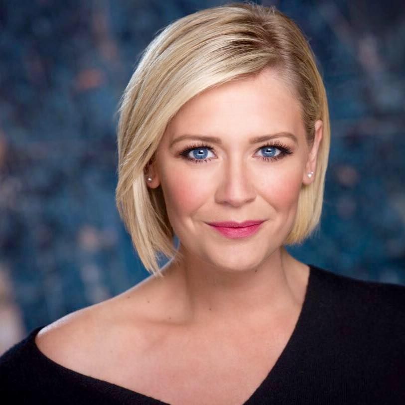 MumsWithoutMU's tweet photo. This week's #Supermum is @SuzanneShaw Mum, singer and actress who originally shot to fame winning Popstars in 2001 and becoming a member of the chart-topping band Hear'say. Tune in tonight to hear her interviewed in the studio! #chartopper #hearsayband https://t.co/C7br2UvwxI