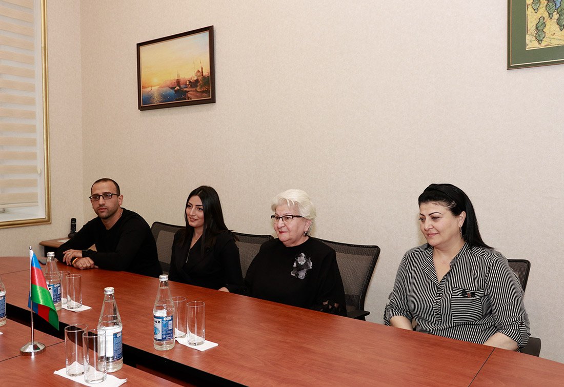 DiasporaAz's tweet photo. #Gürcüstan|ın #Tiflis şəhərində yerləşən M.F.Axundov adına #Azərbaycan Mədəniyyət Muzeyinin direktoru Leyla Əliyeva Azərbaycan Respublikasının Prezidenti İlham Əliyevin sərəncamı ilə “Azərbaycan Xalq Cümhuriyyətinin 100 illiyi” medalı ilə təltif olunub.@presidentaz #AXC100 https://t.co/yp5CqNrWCk