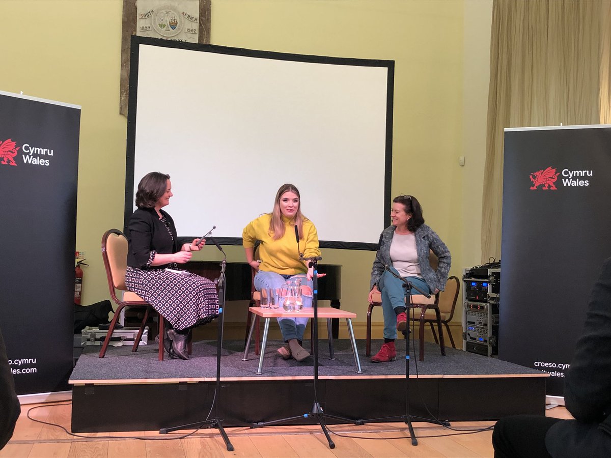 WalesinIreland's tweet photo. ‘We want the world to know we’re open and welcome and Wales’ relationship with Ireland is significant and is integral to our international strategy’ @walesintheworld #Clebran @OtherVoicesLive @WelshGovernment 🏴 🇮🇪 https://t.co/eRKKEmowVf