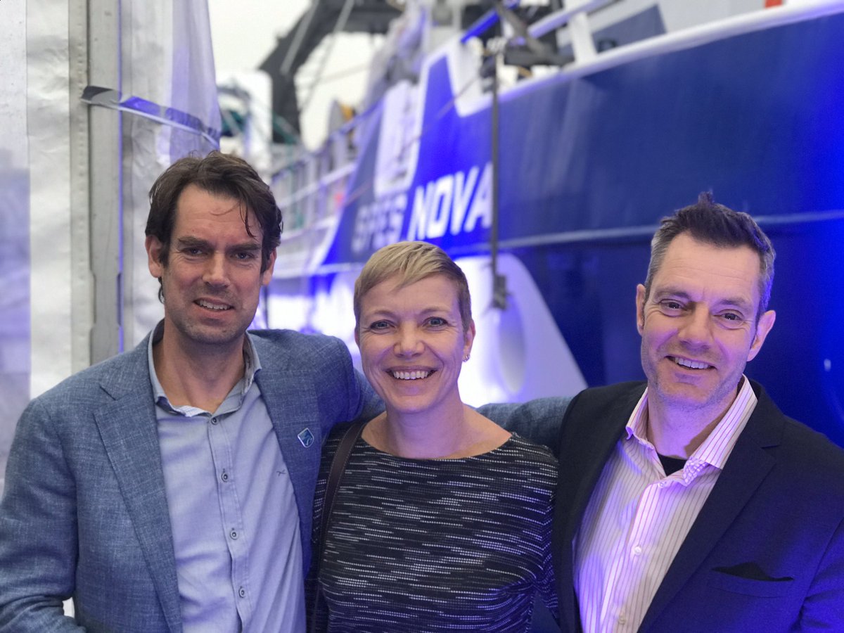ChristienAbsil's tweet photo. Drie generaties @MSCkeurmerk aanwezig bij de doop van de #SpesNova van de @EkofishGroup. Goede hoop voor duurzame visserij in de Noordzee ๐๐๐ https://t.co/nuat0NJoLV
