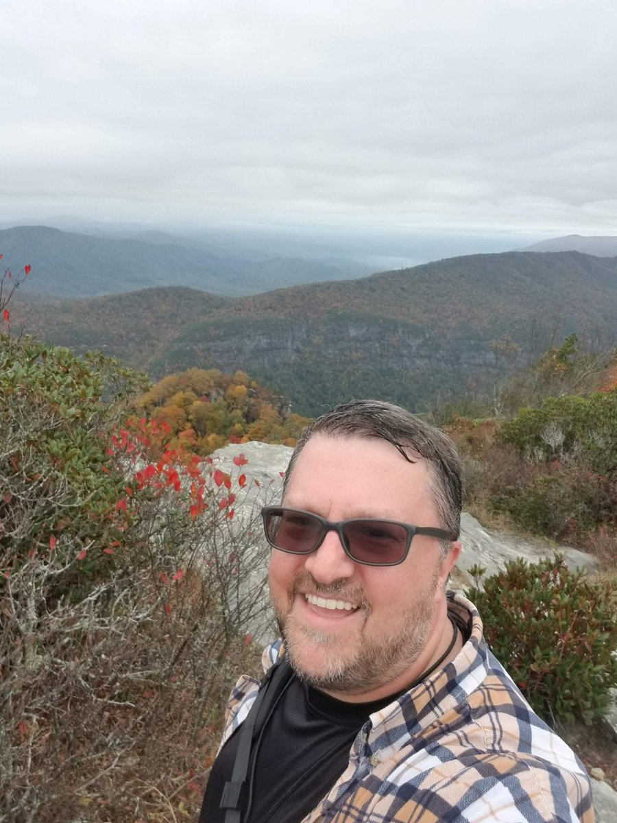 knoxroadtripper's tweet photo. @carpediemeire @TravelBugsWorld @thenchrisdid @suzystories @Georgieabroad @Travel2recovery @AViewOutside @GreenMochila @the_emma_sphere @TamzinSwann @broganabroad @KirstinDalton @Adventuringgal @Abfabtravels @GuessWhereIWent @TrippaTrips @StromfieldAdvs @always5star @beckworthandco @2dancingpandas @LaceDiaries @ExploreThePrime @eatlivestay @Fit_life360 @thegapdecaders @Primabl_ Thanks for the shout out.  On this #FollowFriday I'm thinking back to where I was last Friday, on top of #TableRockNC overlooking the #LinvilleGorge .  Met several fellow travel lovers including @sometimeshome @eatmovemake @919Magazine @distlmania @CarolinaCountry #BurkeOut https://t.co/zxDQOLbGhO