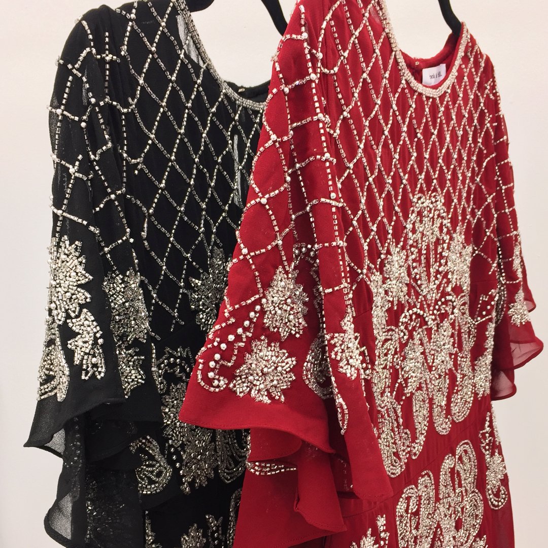Black or Red?
Both colours of our stunning Hava dress are now in stock.
ow.ly/GrTd50wZiK5
#frockandfrill #maxidress #newdress