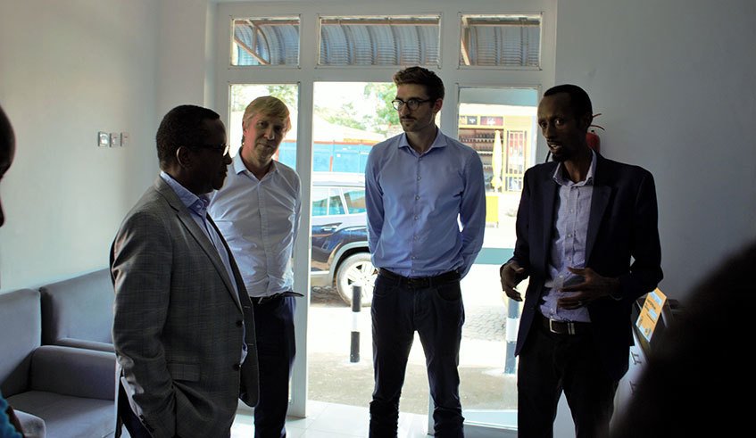 NewTimesRwanda's tweet photo. Environment Minister Vincent Biruta has commended @BBOXX_Rwanda on their revolutionary product, #BBOXXCook that is making cleaner and healthier cooking solutions affordable.
To better understand the impact of the product, @Vbiruta visited two customers.
https://t.co/rB1wMlj7MU https://t.co/g7ddJ0LEwg