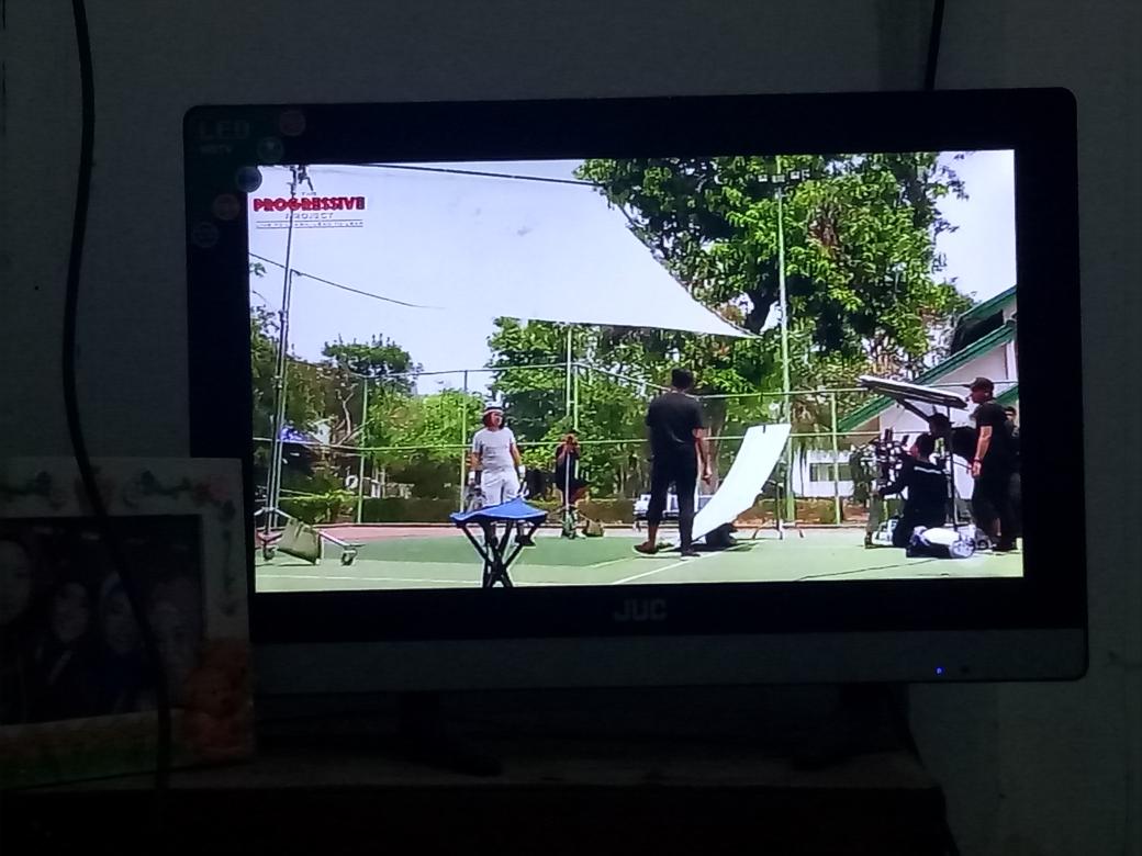 wulanlstry24's tweet image. Lokasi shooting dari film karya Romie di Lapangan Bola Tennis #NETPROGRESSIVEPROJECT #NETxDCODE #worldofDCODE