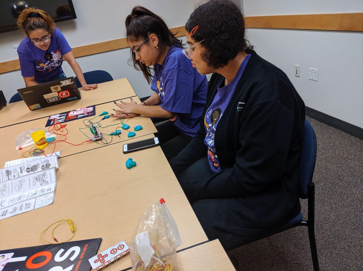 Pathways is represented at the Sisters in STEM conference! Let’s go girls! 💻🔭🧪⚗️🔬#befutureready
