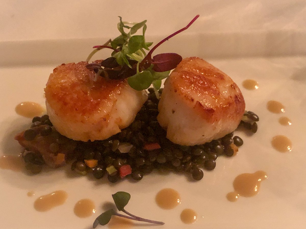 CookeCapeMay's tweet photo. Pan-Seared Scallops over Beluga lentils Peter Shields @CapeMayRestWeek #CapeMay #restaurantweekend https://t.co/RiHgIiUaTC