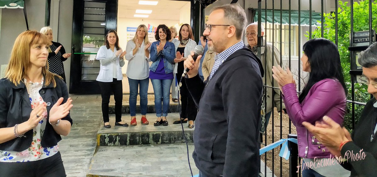 AmeEscudero's tweet photo. En en día de hoy nuestro Intendente Diego Valenzuela hizo la inauguración oficial de la Salita de nuestra #CiudadJardin para atención primaria de la #salud.
Los vecinos felices de tener atención gratuita y programas de prevención y vida saludable a través de #AmbaSalud. https://t.co/8xDKDI7eRQ