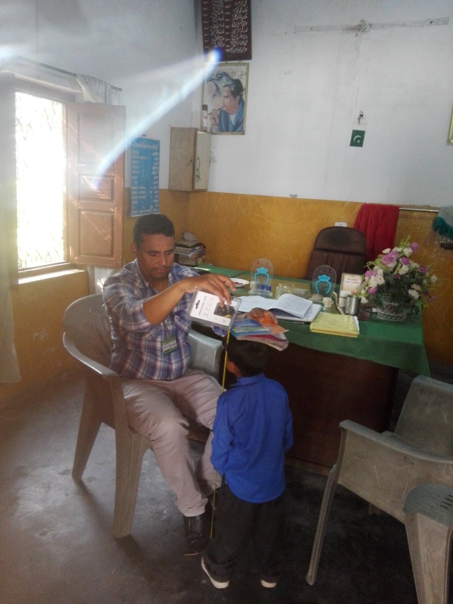 m_saroch's tweet photo. #shp
#Healthdepartment
#teamgover
Muhammad Siddique 
School Health Nutrition Supevisor is conducting health awareness sessions and screening in Government schools for improving health status of school going children.
BHU Kotli bhutta Sialkot. https://t.co/D64wg9u1x3