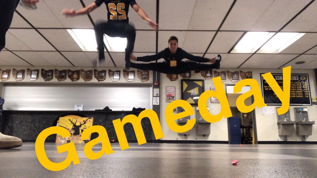 CentervilleDECA's tweet photo. Let’s GOOOOO ELKS ‼️🏈#GAMEDAY #EPND #fridaynightlights #SRMKTG

@brycedbeast1 @nathanelynn https://t.co/sIKVi2QmzY