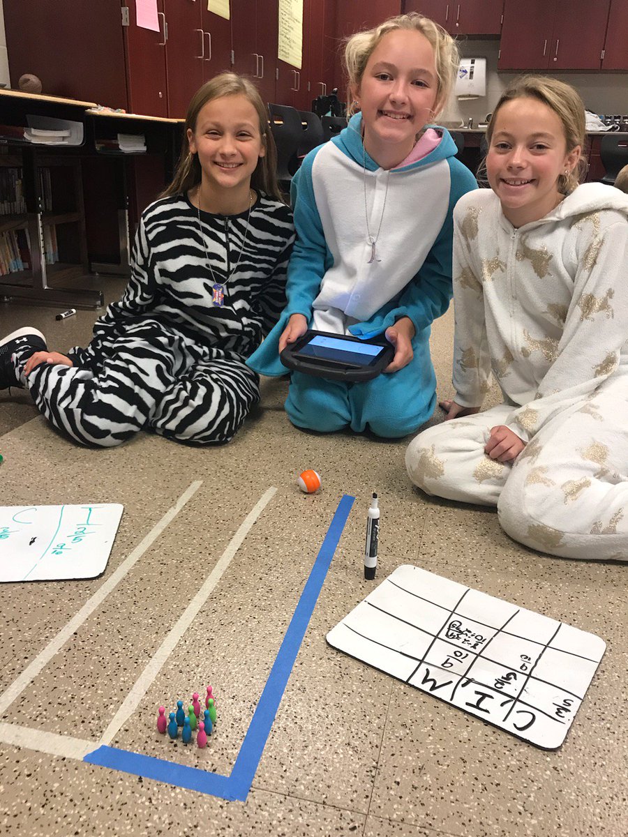 FL_elementary's tweet photo. Fifth grade fractions and coding bowling. #mathtimefun https://t.co/et4bYB0FlV