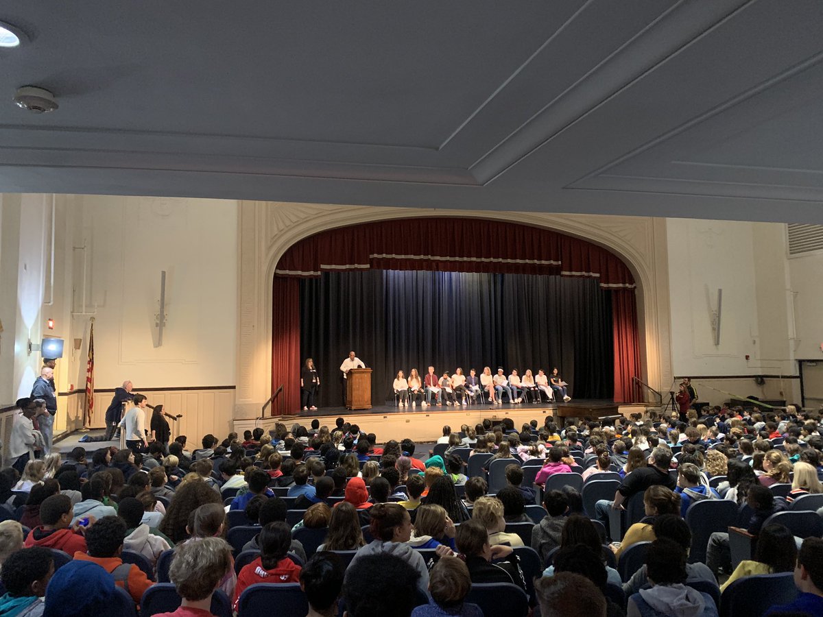 BuzzAldrinMS's tweet photo. Student government speeches and election today @buzzaldrinms #buzzaldrinproud #njed https://t.co/kqSpCkVtoB