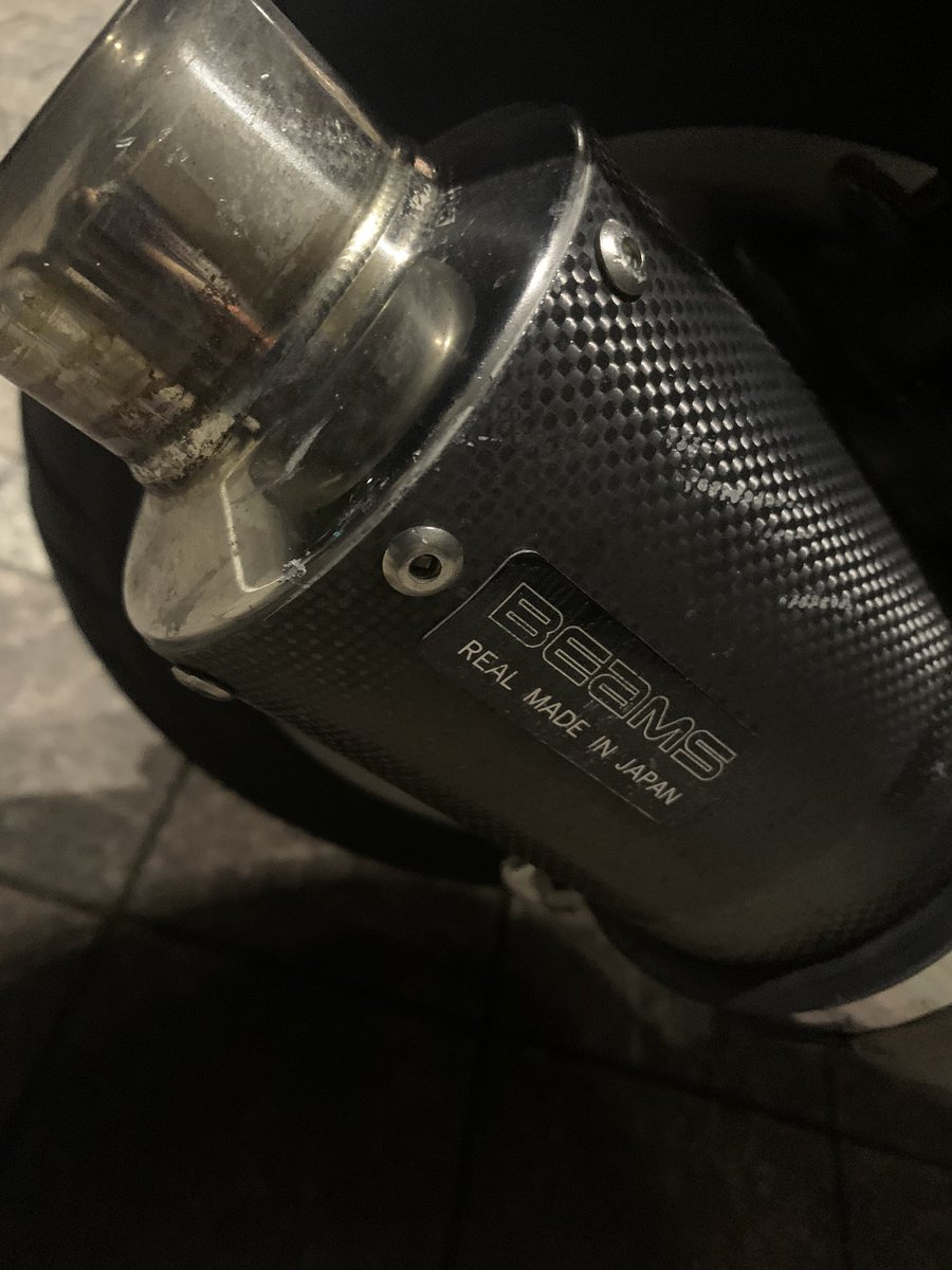 f_xkc's tweet photo. シグナス売ります
大阪からです
走り出し少しがたつきあります
ウインカー割れ
外装傷
改造点は写真の通りです
マフラーすごいいい音します
アドレスと交換で状態によっては追い金お願いします https://t.co/KU1M14IHVz
