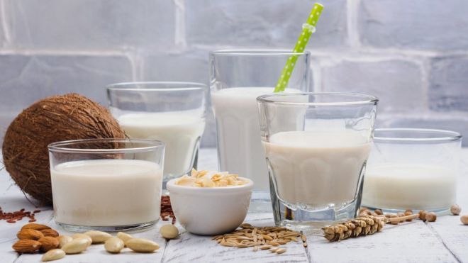frasier_hal's tweet photo. A quarter of Brits are drinking #plantbased milks,
and the number is increasing every day. 🇬🇧
What's your favourite? 🌱
#vegan
https://t.co/aoAUdsfjyR https://t.co/m00mZBe34O
