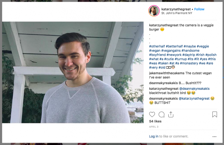 discord__panic's tweet photo. Say hello to Identity Evropa fascist and research analyst at @MRPthemes Sean McGovern aka "Ekdromoi" from Identity Evropa's discord servers! #IdentifyEvropa https://t.co/LnMi3FAwzK https://t.co/PeaIVRoTZ2
