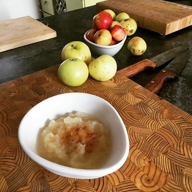 WildfirePottery's tweet photo. The applesauce I made yesterday is delicious. I have a sweet tooth but I didn't even need to add anything, just a pinch of cinnamon. I'm like a cooking genius now, hahah! All you do is peel and chop apples, add a bit of water and cook apples, adding more… https://t.co/tyNXJQhTyy https://t.co/Y29ttrL7M6
