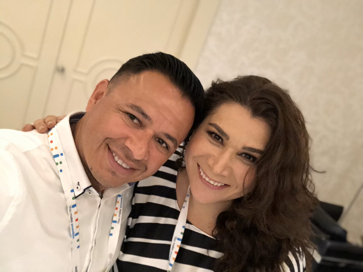 carlosncano1's tweet photo. Luzma, make its happen !!!! Thank you for naming the imposible possible !!!! Thanks Luzma for stopping by and conversing with our latam analysts #cscape19 #lovewhereyouwork #ciscolivelatam https://t.co/ixpghPjEEE