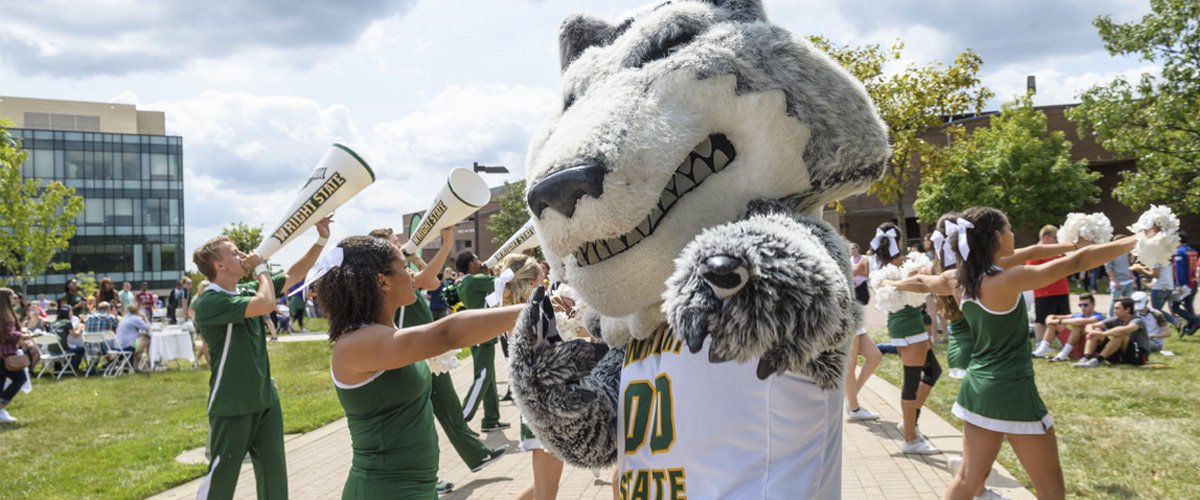 wsucola's tweet photo. Come explore Wright State! Wright State Raider Open House is Saturday, Nov. 2, from 9 a.m. to 12:30 p.m. Take a tour, talk to faculty and students, learn about programs and financial aid, and more. #WrightStateRightSchool #RaiderOpenHouse
Register now: https://t.co/IODGLDOG9x https://t.co/kHDF6YOZ0c